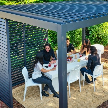 High-end and accessible bioclimatic pergolas